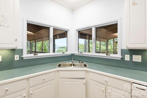 1592 Eagle Lake Drive Brevard NC 28712