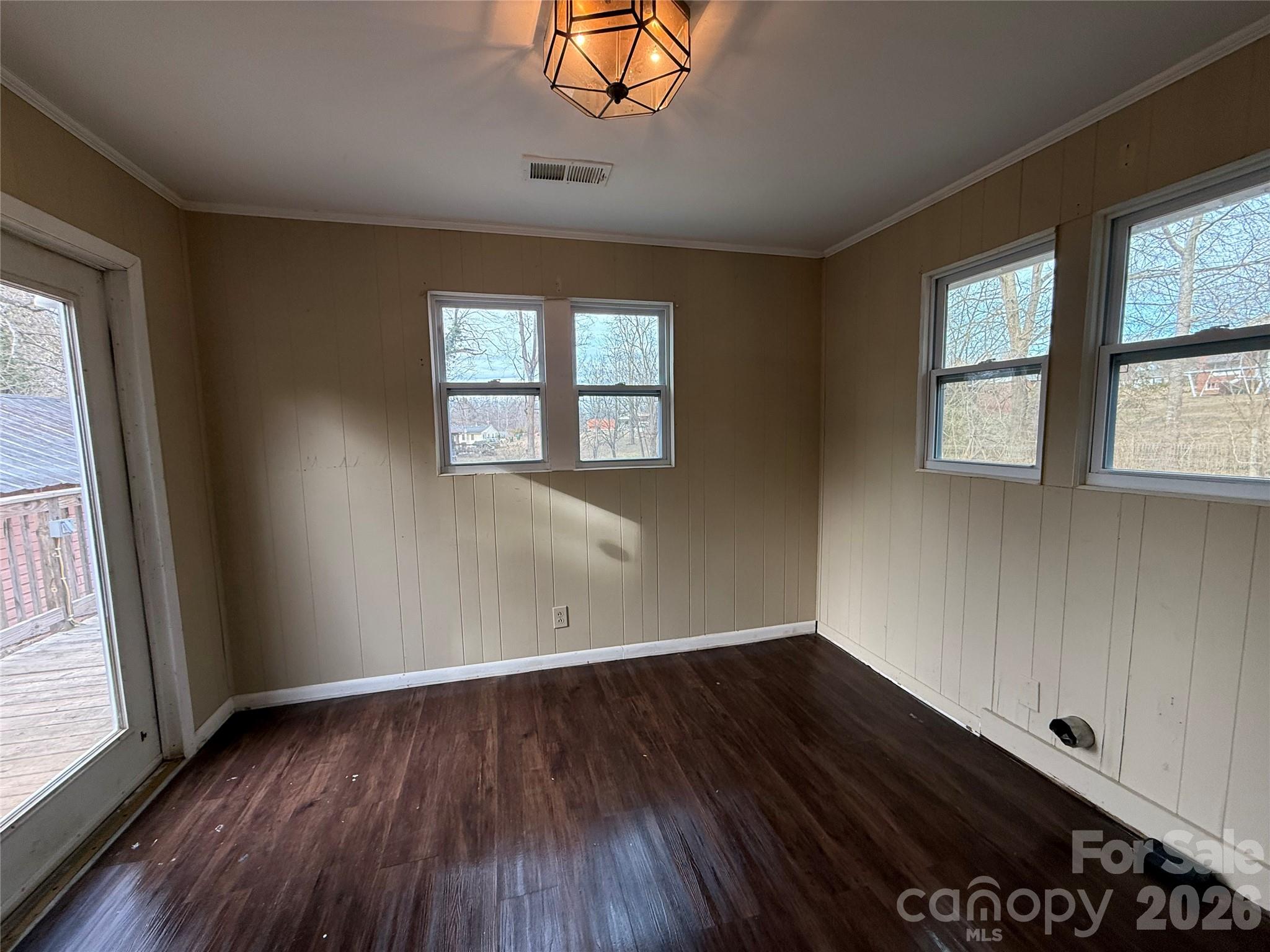 712 Griffin Avenue NW Valdese NC 28690