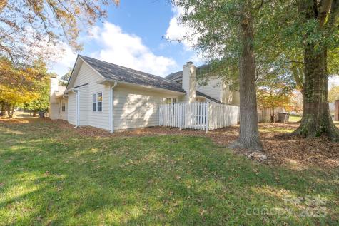 2702 New Hamlin Way Charlotte NC 28210