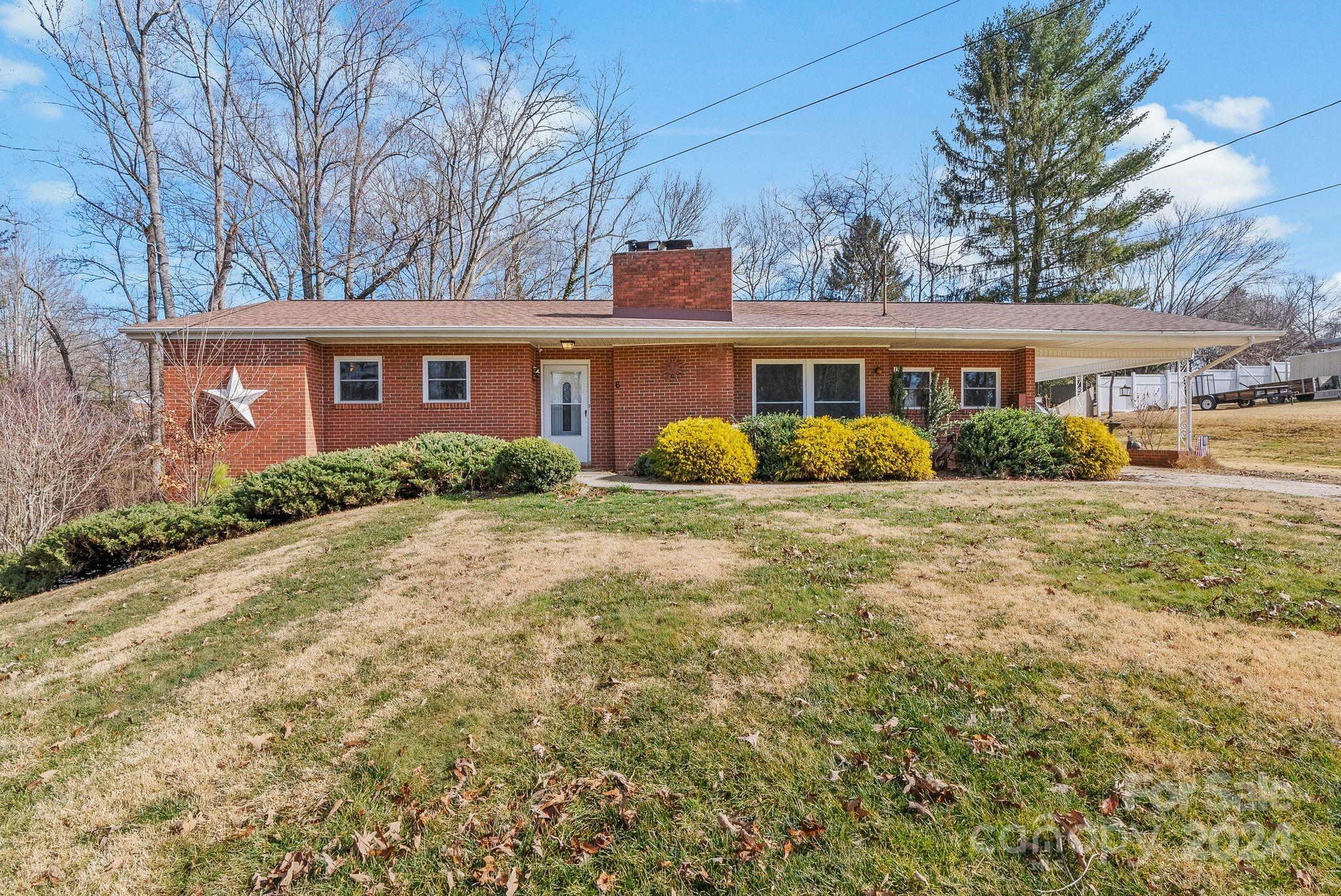 6 Liberty Circle Candler NC 28715