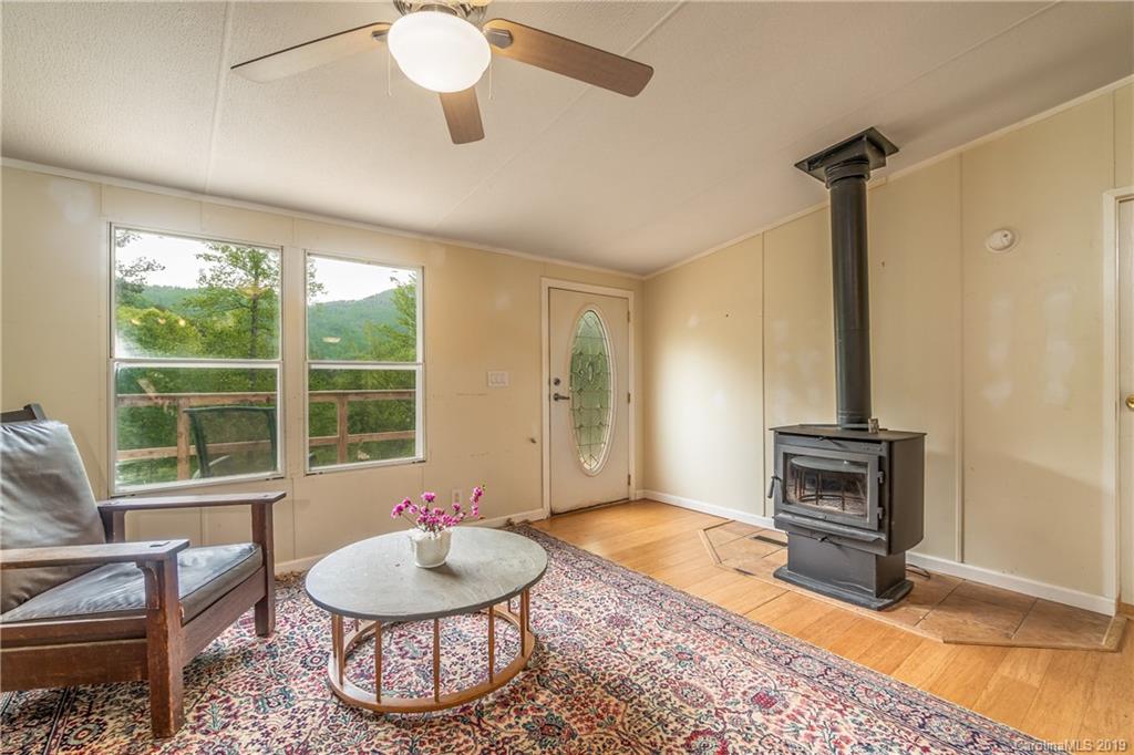 16 Libby Drive Weaverville NC 28787