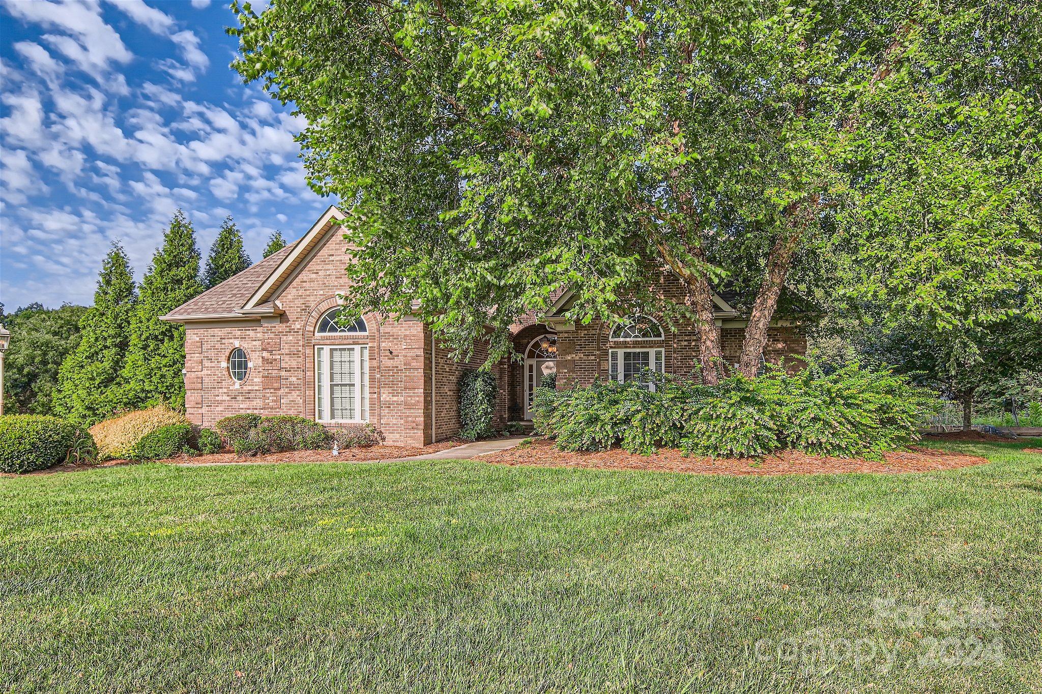 8055 Torquay Drive Harrisburg NC 28075