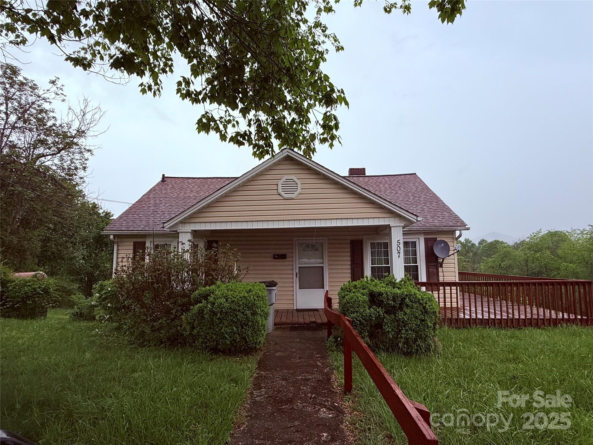 507 Jennings Street SW Lenoir NC 28645