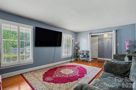 6300 Idlebrook Drive Charlotte NC 28212