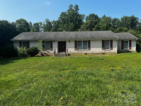 629 Belmorrow Drive Charlotte NC 28214