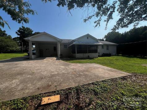 629 Belmorrow Drive Charlotte NC 28214