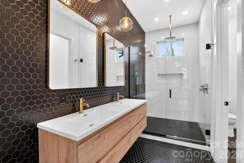 8 Houston Street Asheville NC 28801