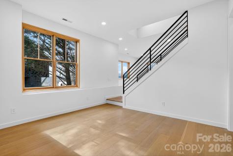 8 Houston Street Asheville NC 28801