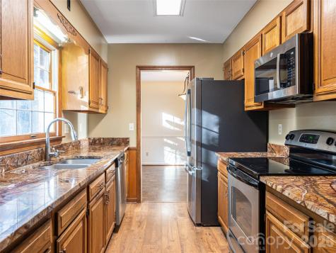 100 Wolf Shoals Drive Hendersonville NC 28739