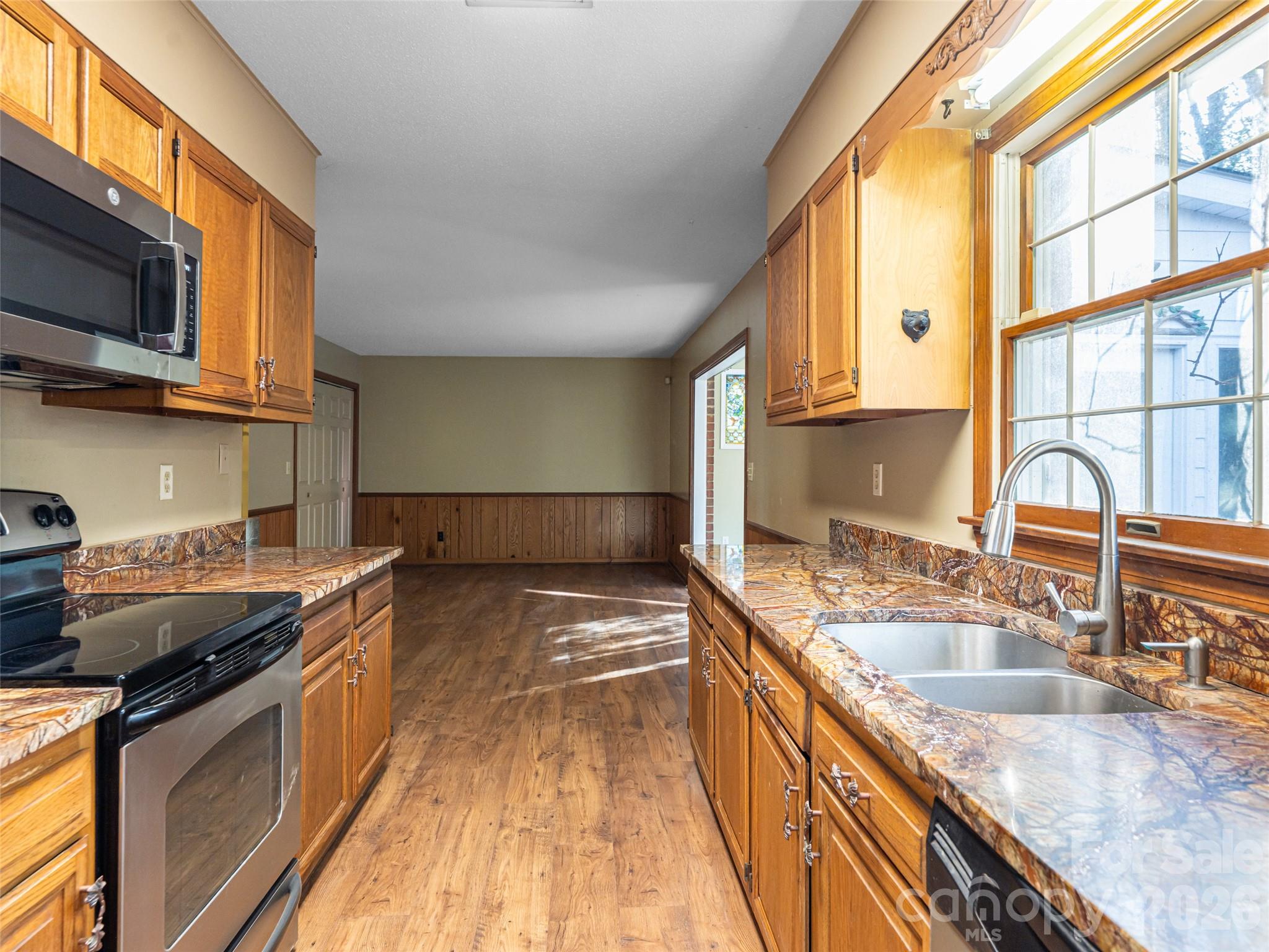 100 Wolf Shoals Drive Hendersonville NC 28739