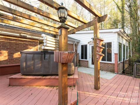 100 Wolf Shoals Drive Hendersonville NC 28739