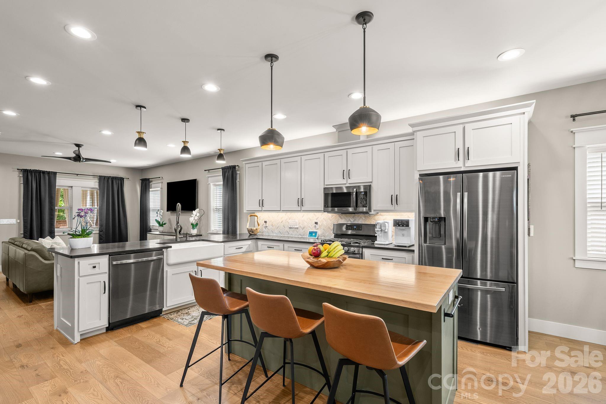 7 Acona Lane Asheville NC 28803