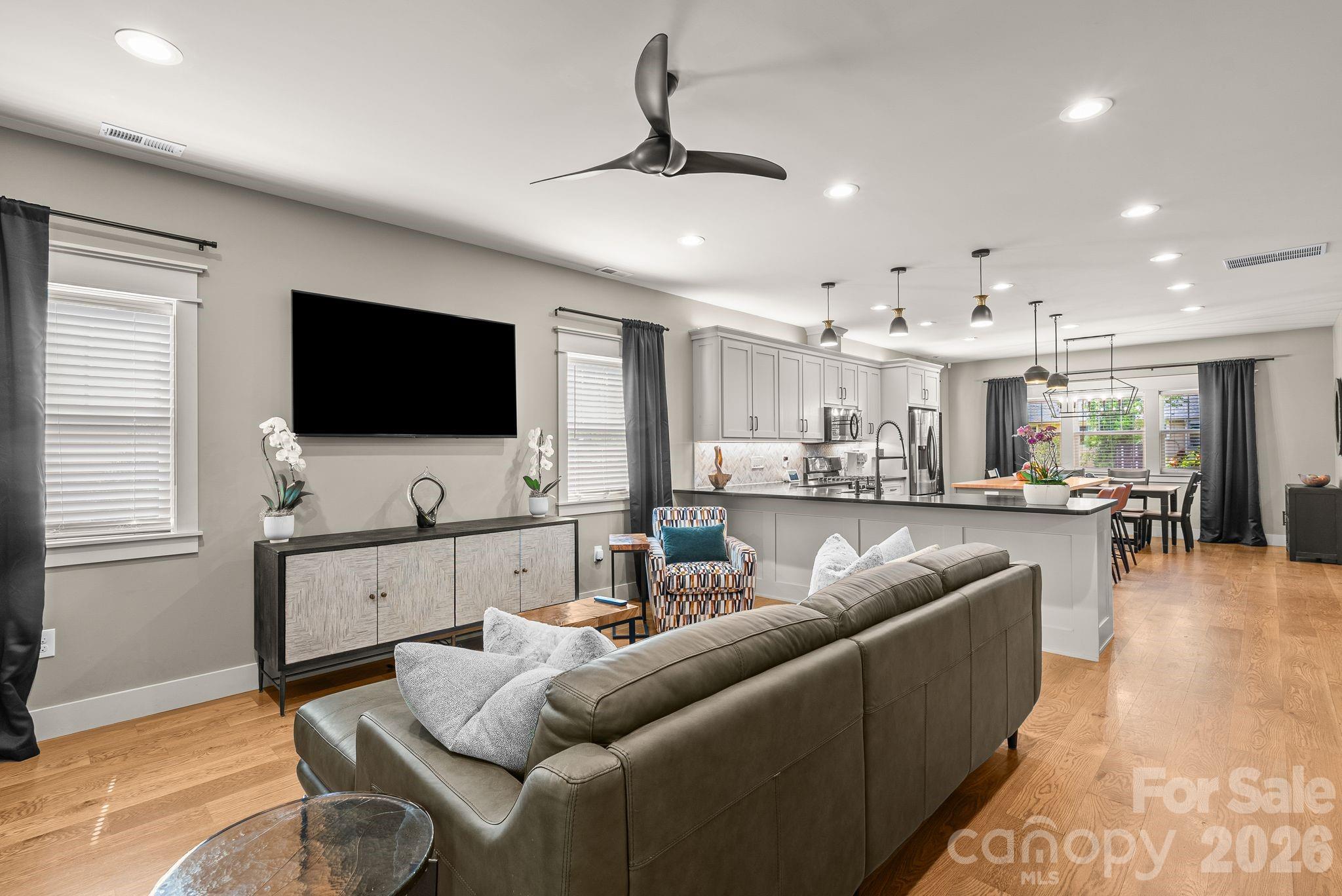 7 Acona Lane Asheville NC 28803