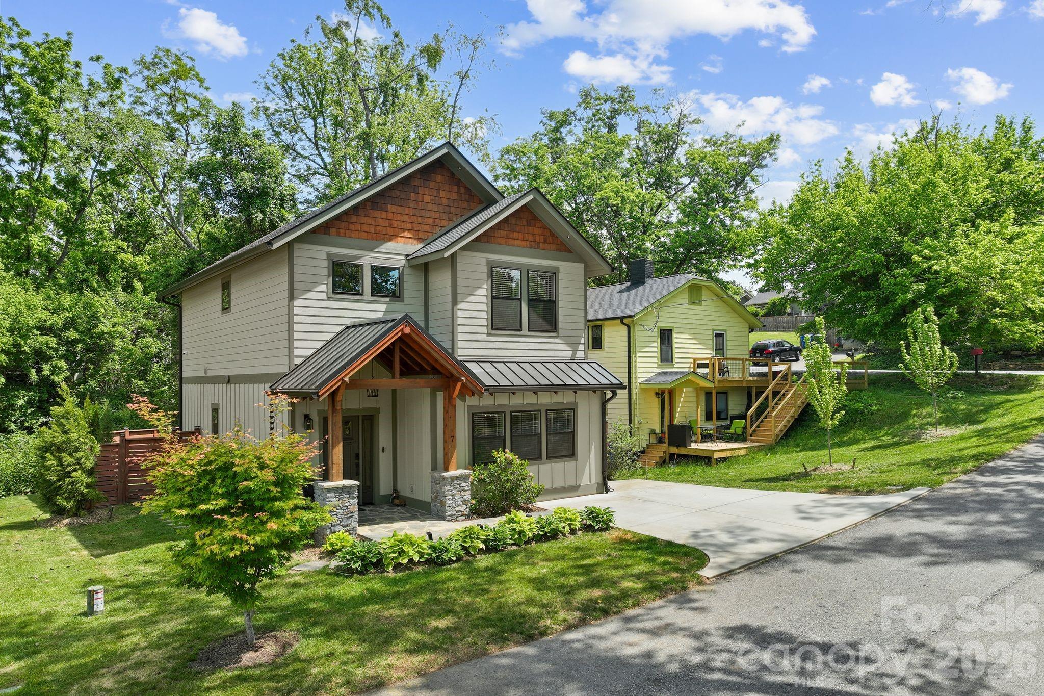7 Acona Lane Asheville NC 28803