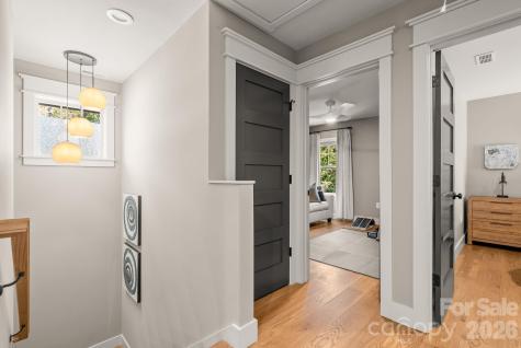 7 Acona Lane Asheville NC 28803