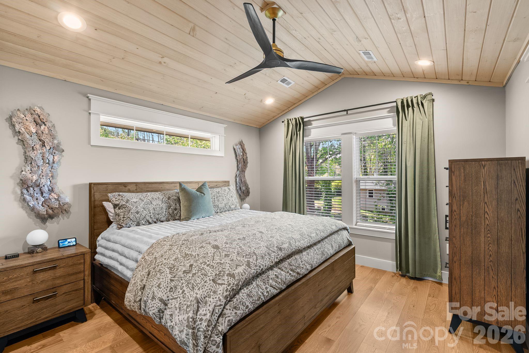 7 Acona Lane Asheville NC 28803