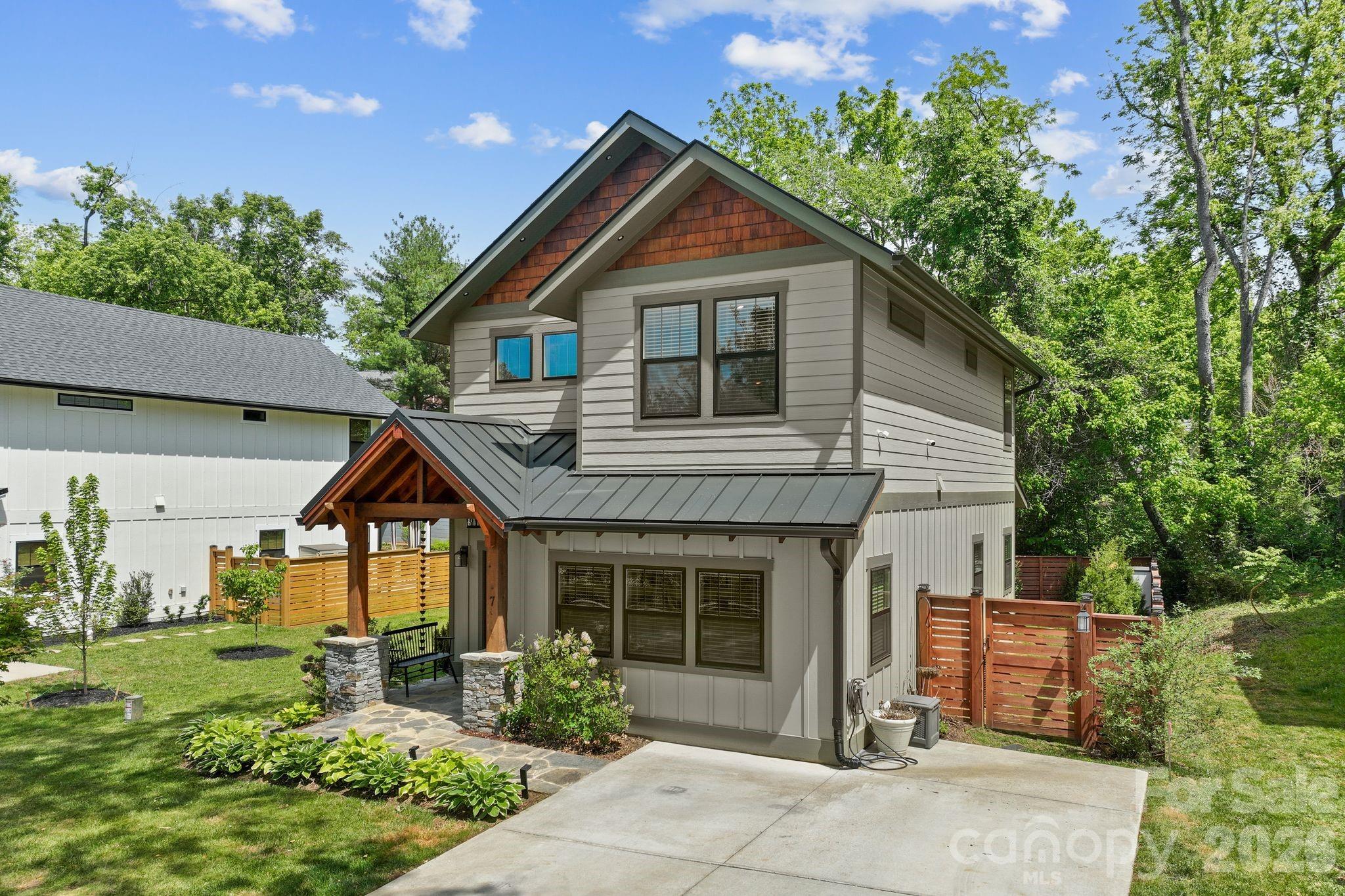 7 Acona Lane Asheville NC 28803
