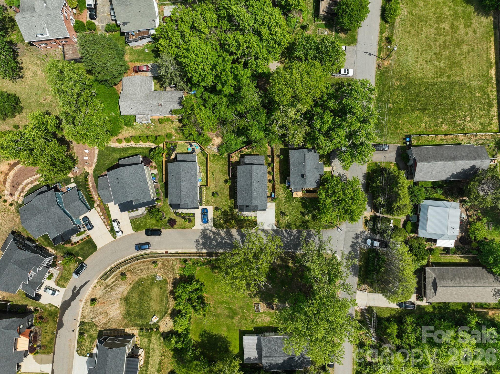 7 Acona Lane Asheville NC 28803