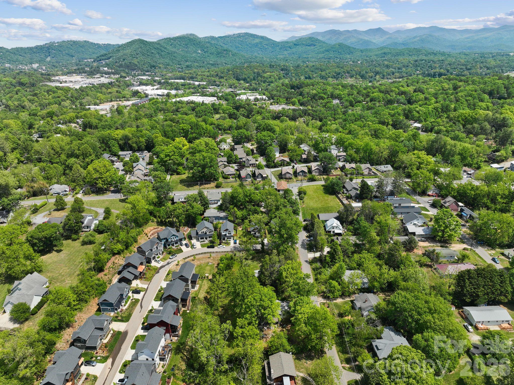 7 Acona Lane Asheville NC 28803