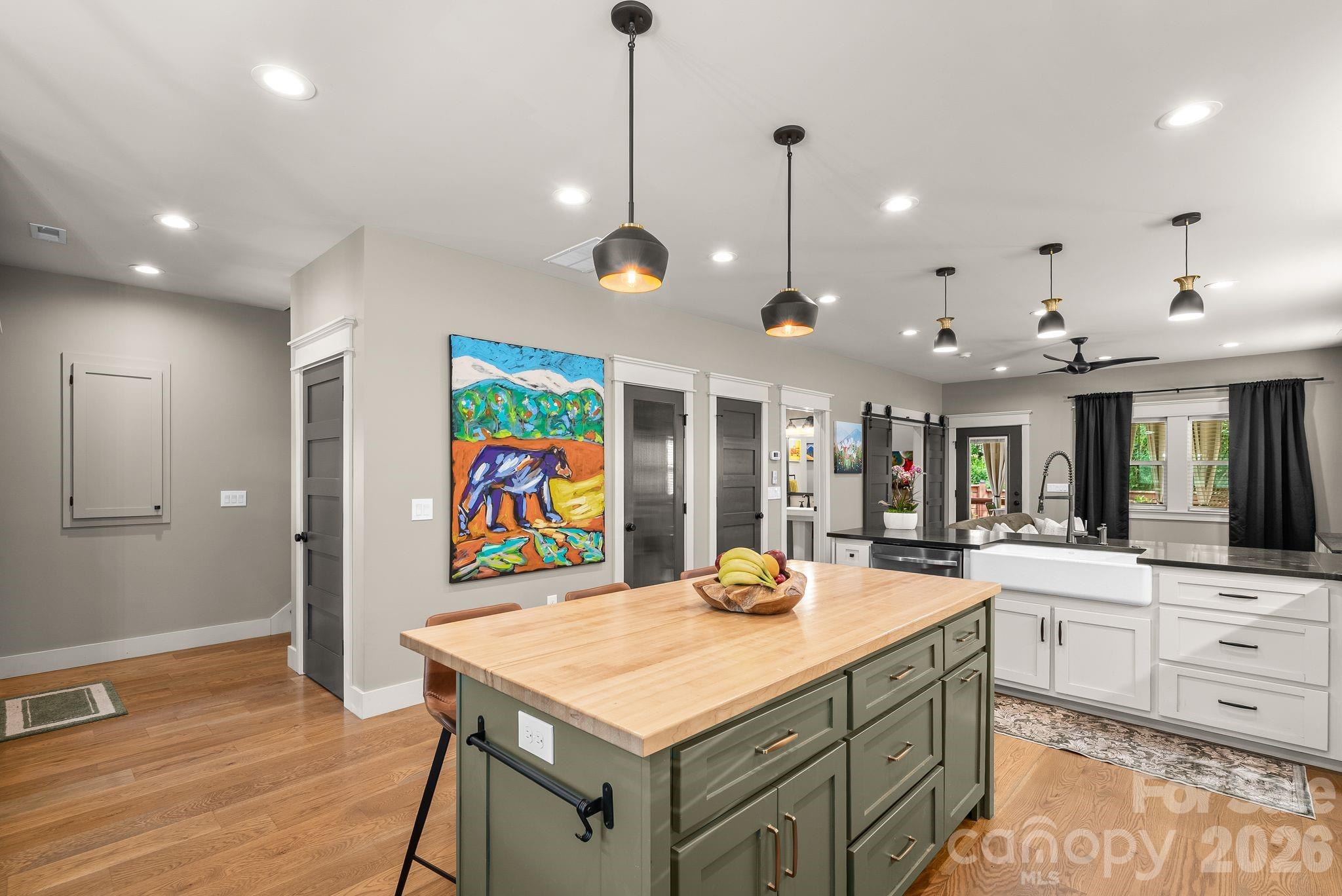 7 Acona Lane Asheville NC 28803