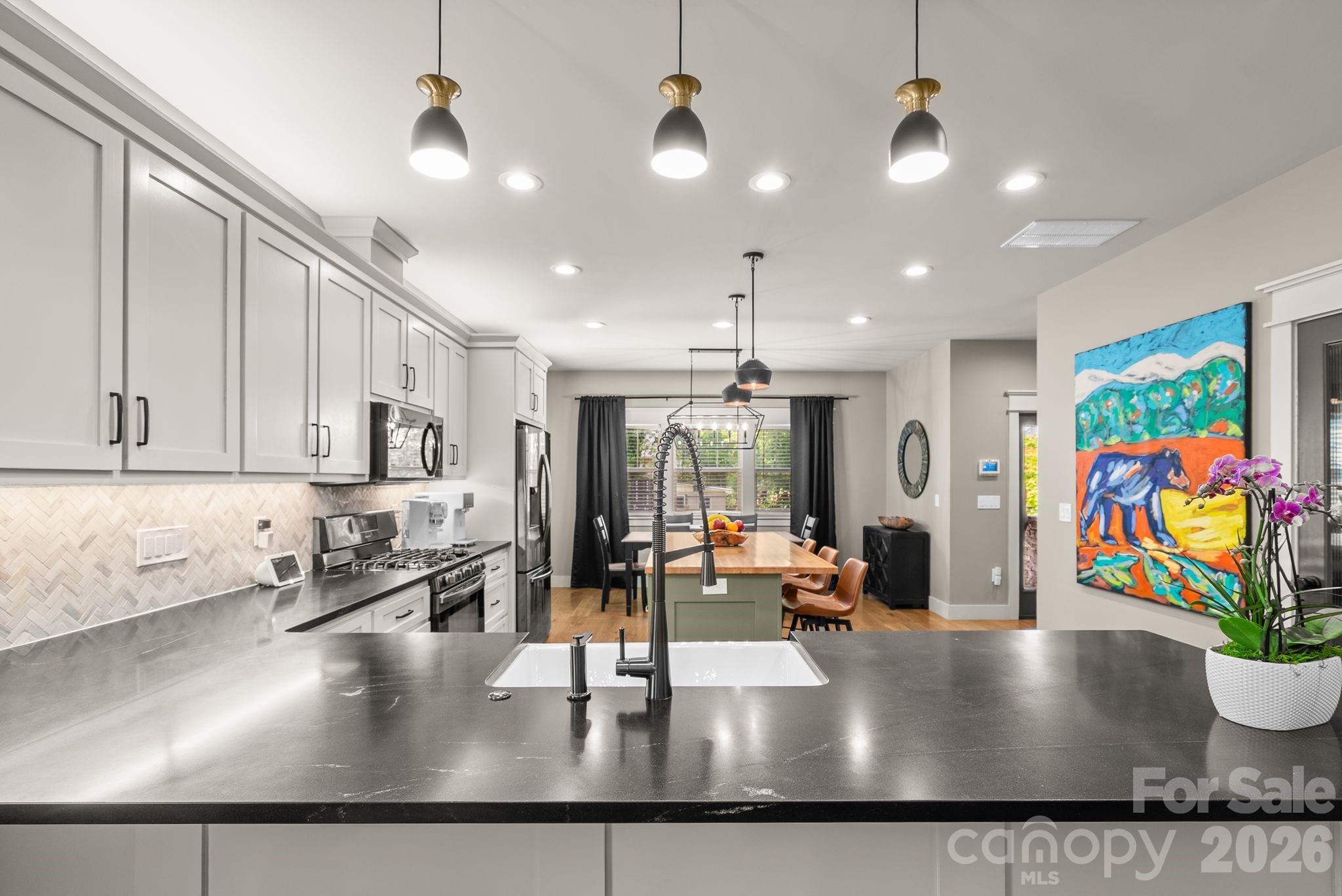 7 Acona Lane Asheville NC 28803