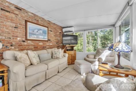 219 Raintree Drive Hendersonville NC 28791