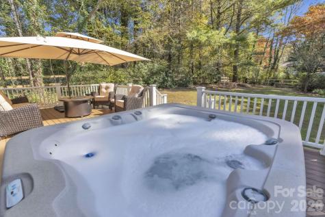 219 Raintree Drive Hendersonville NC 28791