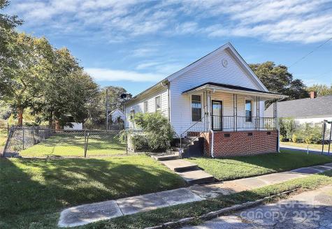 511 W Elliott Street Chester SC 29706