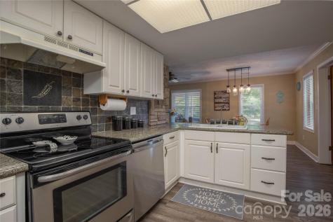 84 Sheets Farm Road Bakersville NC 28705