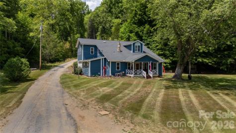 84 Sheets Farm Road Bakersville NC 28705