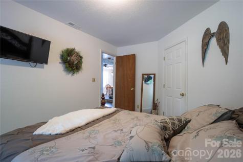 84 Sheets Farm Road Bakersville NC 28705