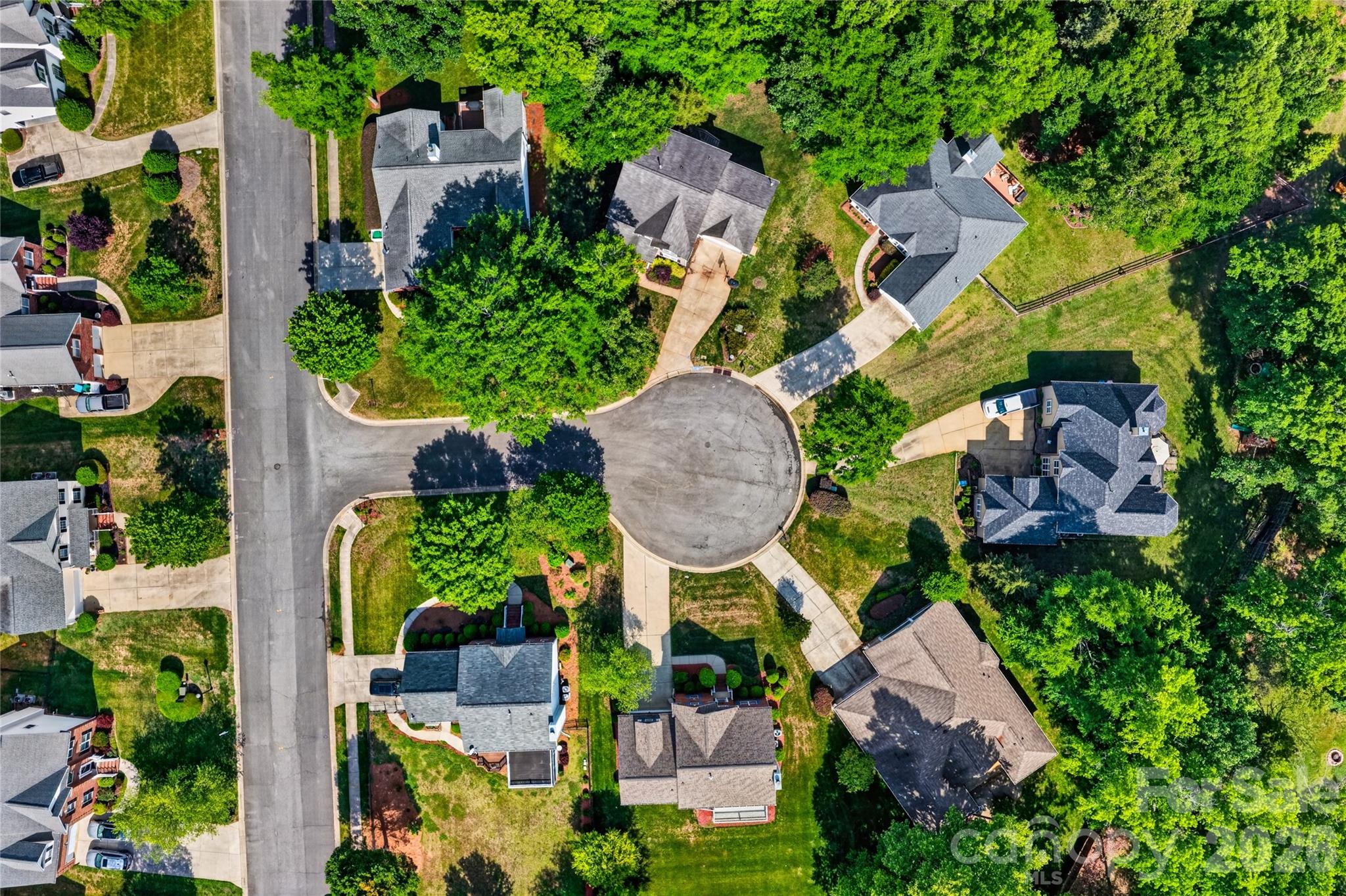 1918 Weighmont Court Charlotte NC 28227