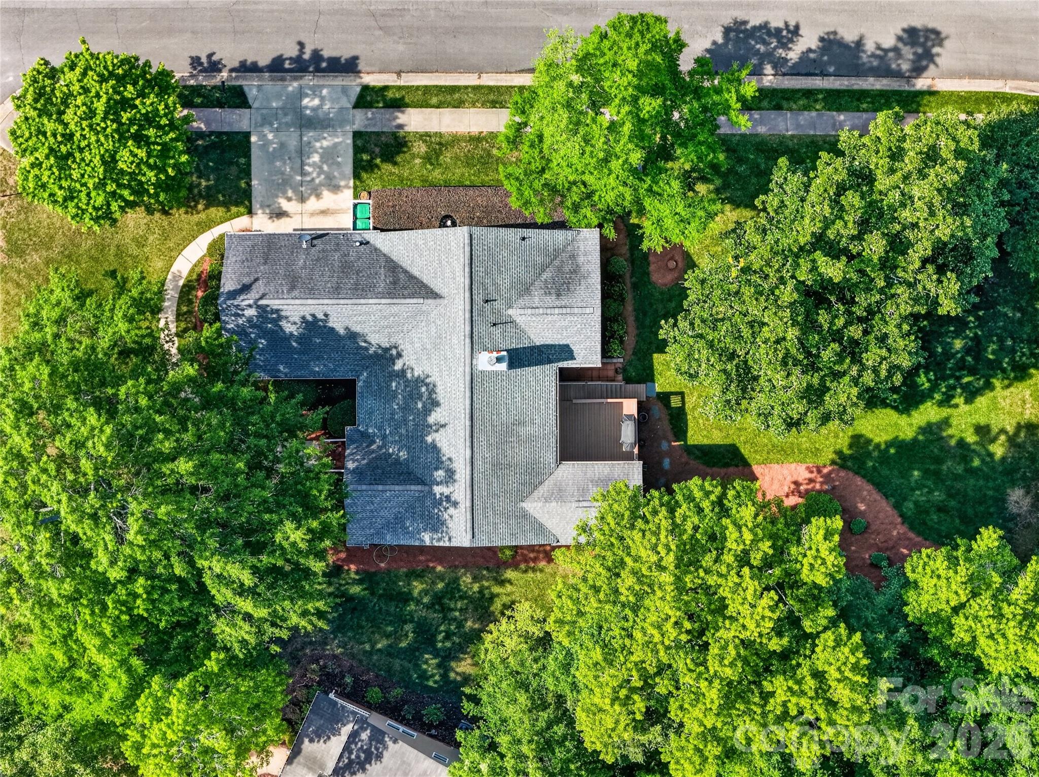 1918 Weighmont Court Charlotte NC 28227