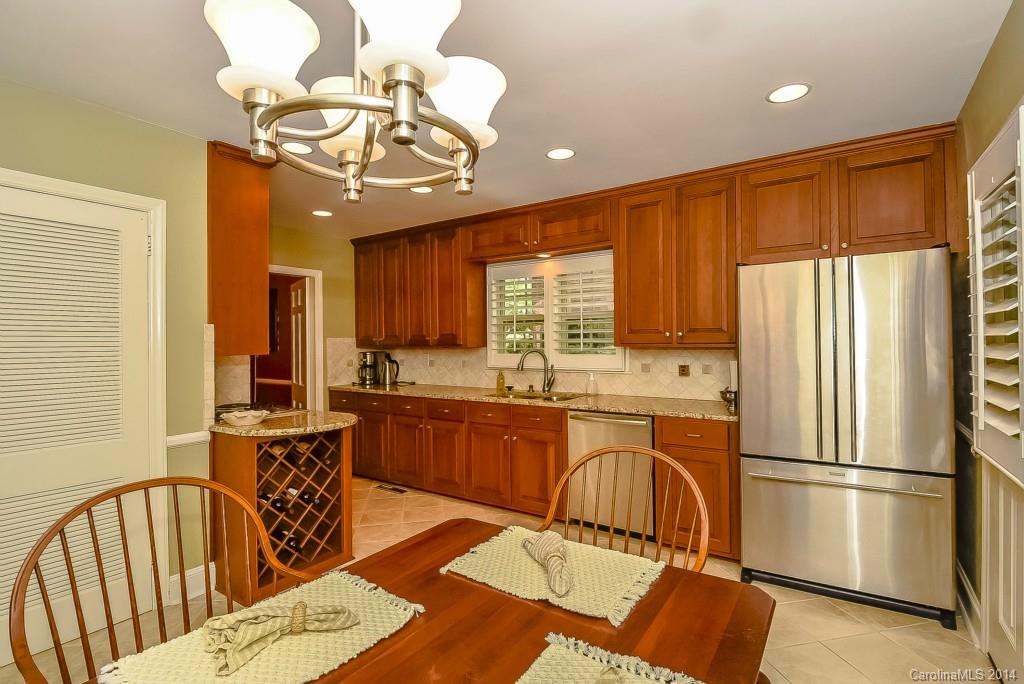 728 Larkhall Lane Charlotte NC 28211