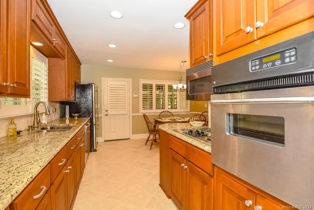728 Larkhall Lane Charlotte NC 28211