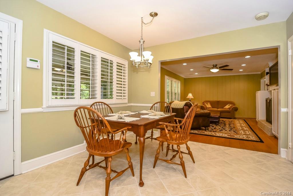 728 Larkhall Lane Charlotte NC 28211