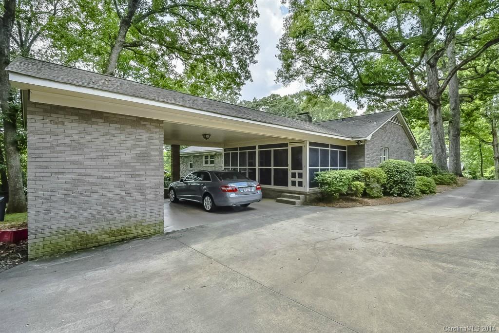 728 Larkhall Lane Charlotte NC 28211