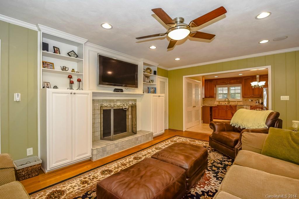 728 Larkhall Lane Charlotte NC 28211