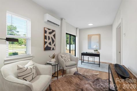 2114 Bombay Way Charlotte NC 28208