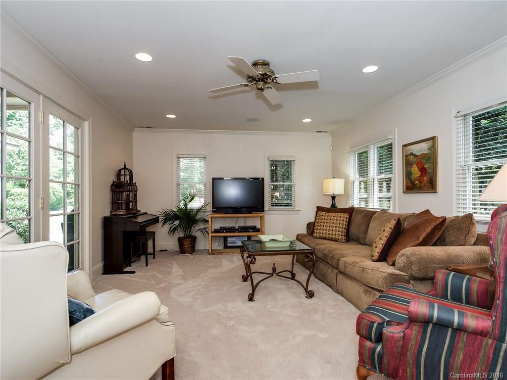 2541 Selwyn Avenue Charlotte NC 28209