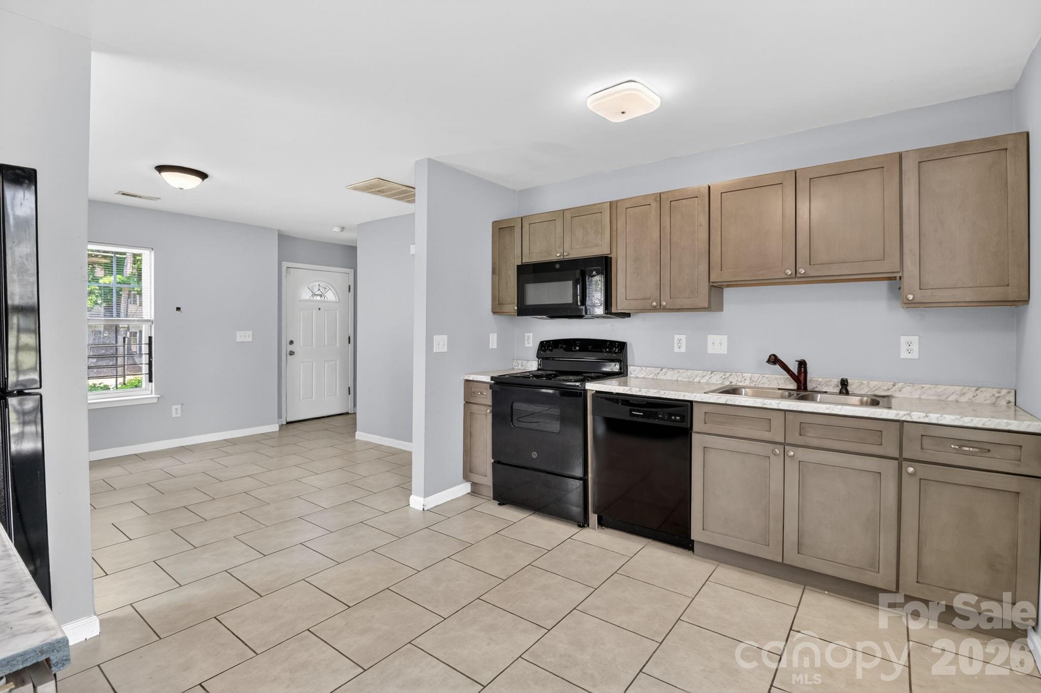 3335 Avalon Avenue Charlotte NC 28208