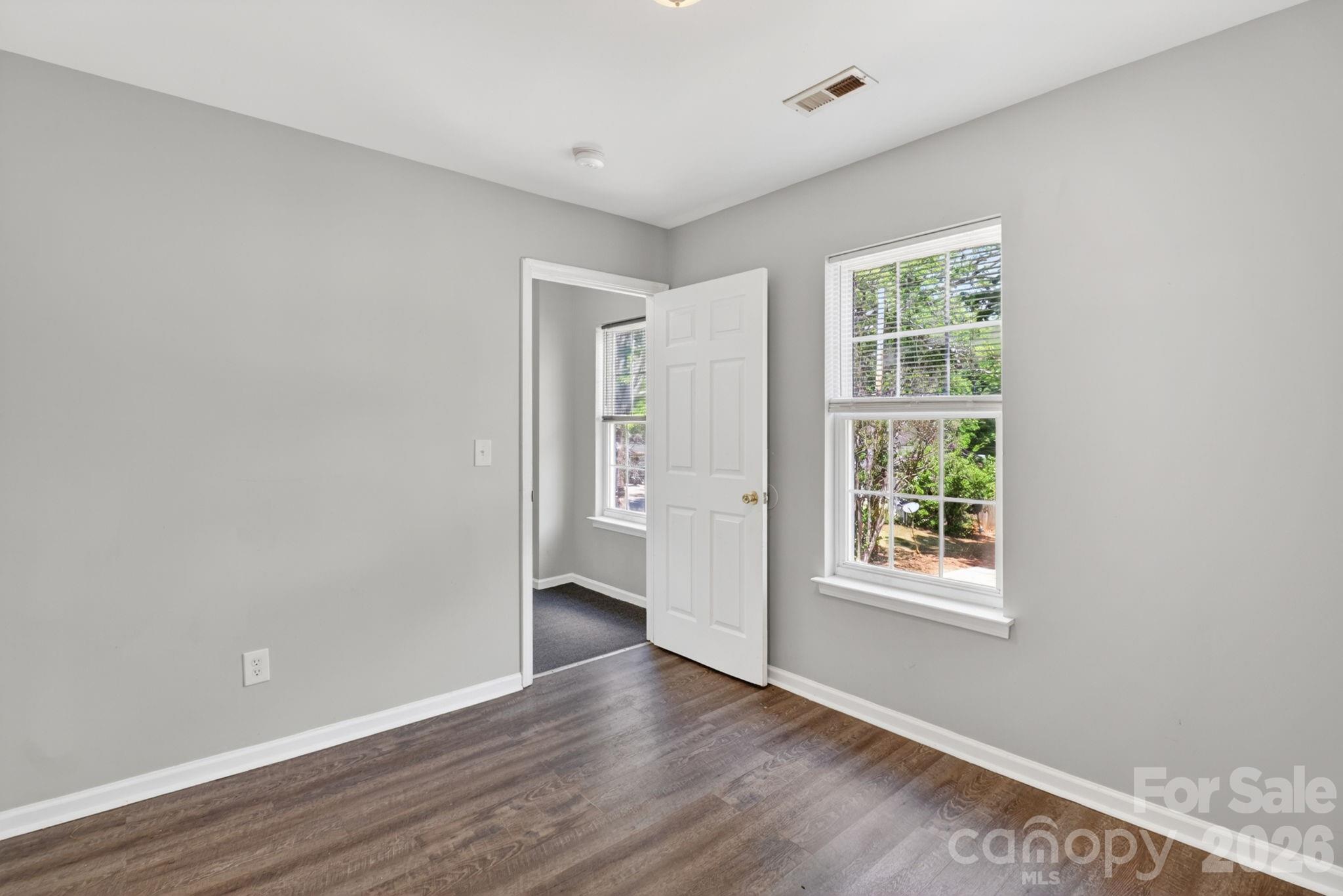 3335 Avalon Avenue Charlotte NC 28208
