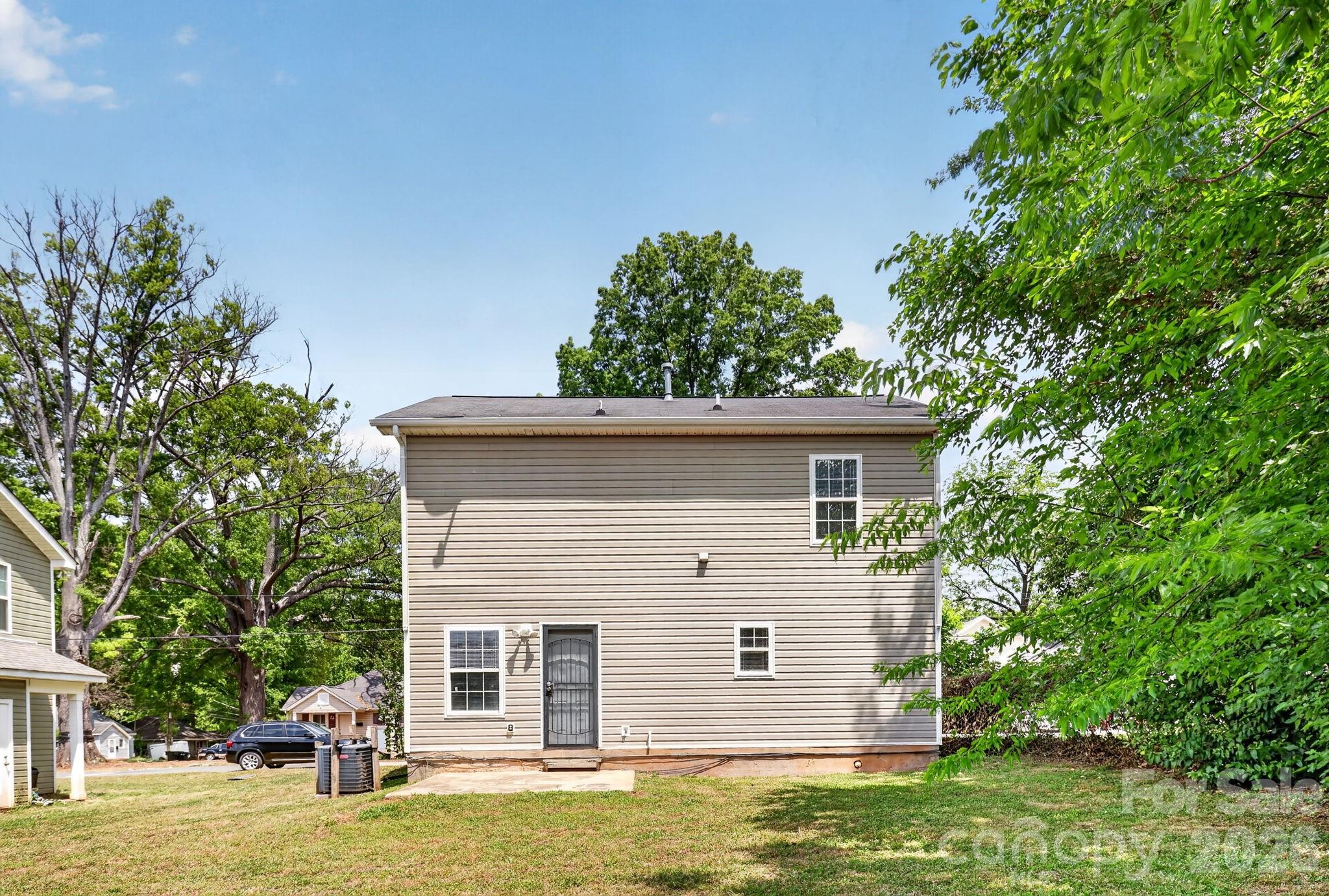 3335 Avalon Avenue Charlotte NC 28208