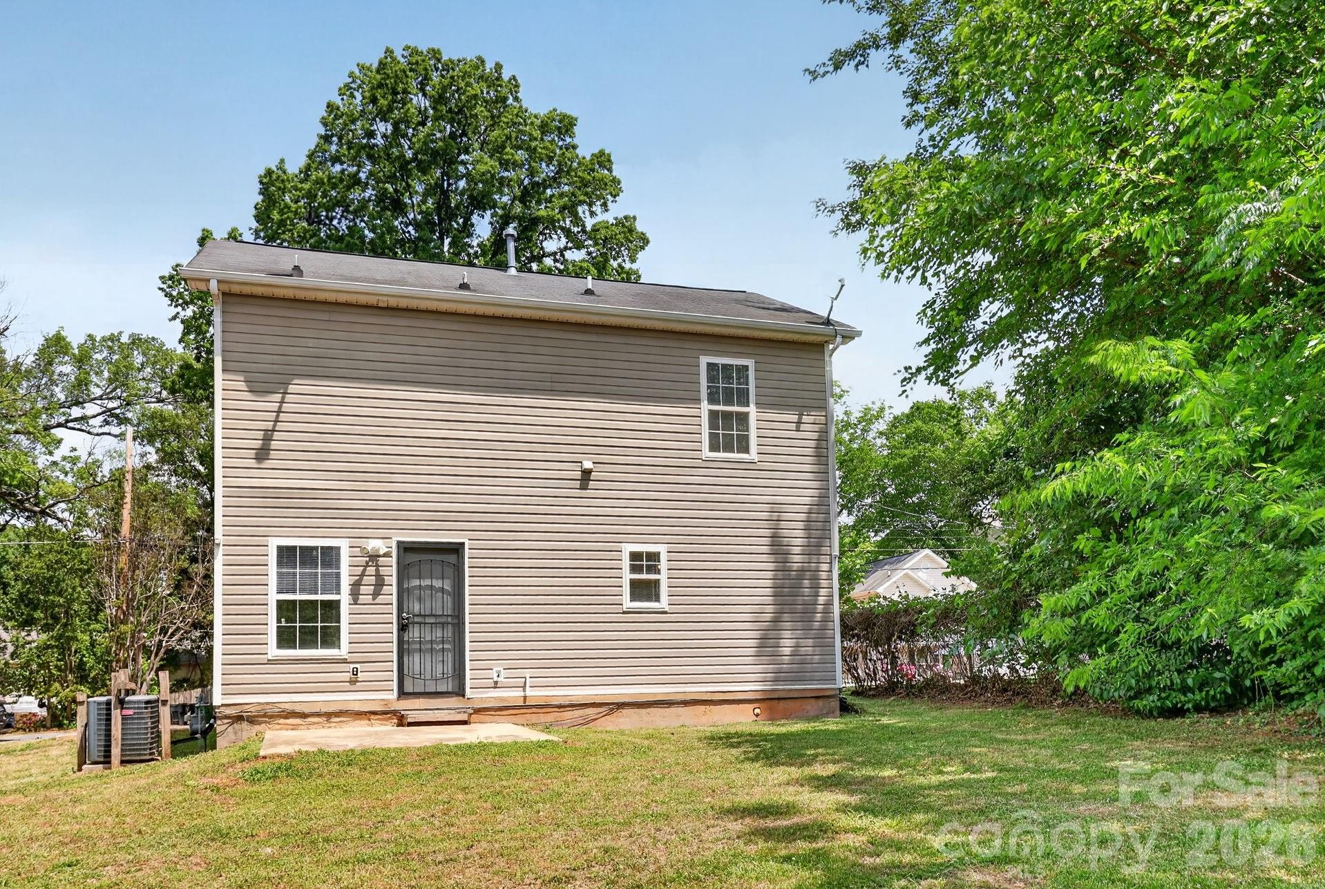 3335 Avalon Avenue Charlotte NC 28208