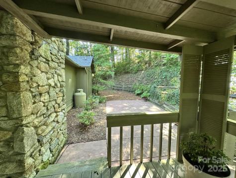 6 Wilderness Cove Road Asheville NC 28804