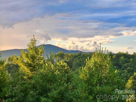 5564 Table View Lane Lenoir NC 28645