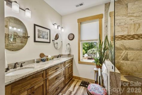 5564 Table View Lane Lenoir NC 28645
