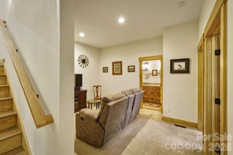 5564 Table View Lane Lenoir NC 28645