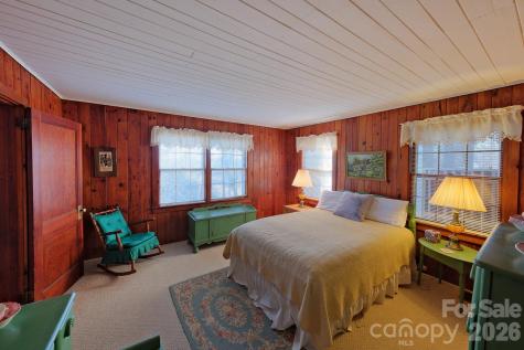 71 Norfolk Lane Laurel Park NC 28739