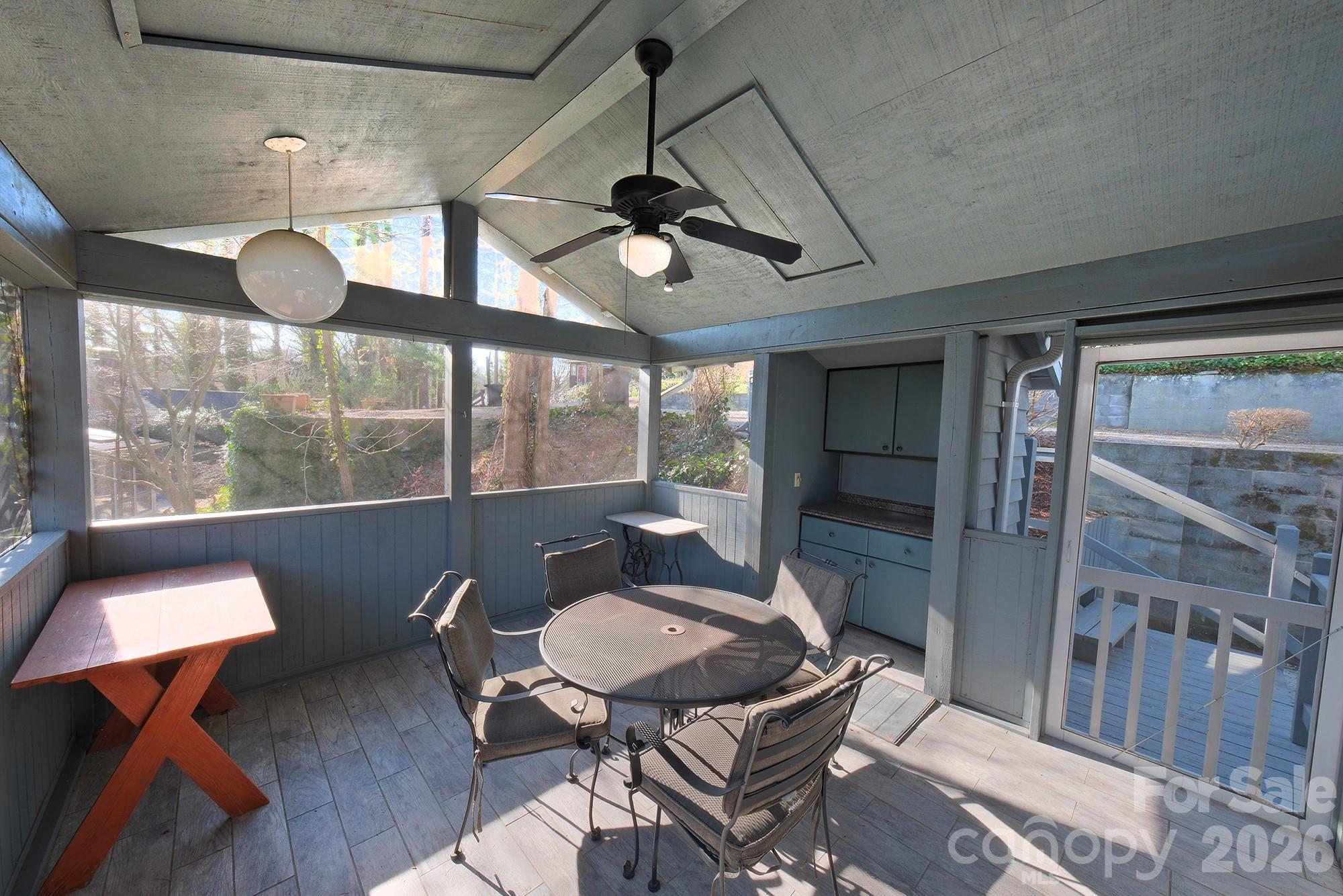 71 Norfolk Lane Laurel Park NC 28739